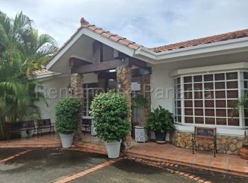 Casa de 5 habitaciones, San Carlos · Venta Casa Amoblada en San Carlos Ih
