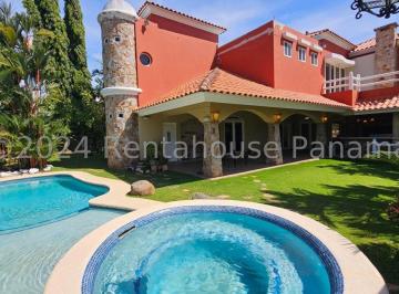 Casa de 4 habitaciones, Panamá · Casa en Venta en Altos del Golf Ym