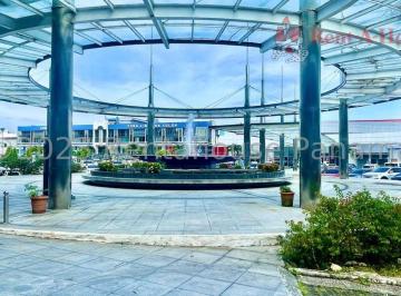 Edificio , Panamá · Edificio Comercial en Venta en Colón Ym