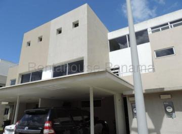 Casa de 3 habitaciones, Panamá · Casa en Venta en Costa Sur