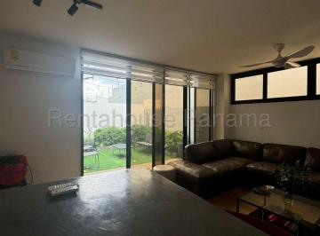 Casa de 3 habitaciones, San Miguelito · Casa en Brisas del Golf Aventura en Venta