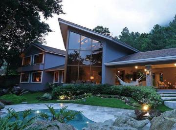Casa de 5 habitaciones, Antón · El Valle. Casa 5280 m 5r Decorada Piscina $1,900,000