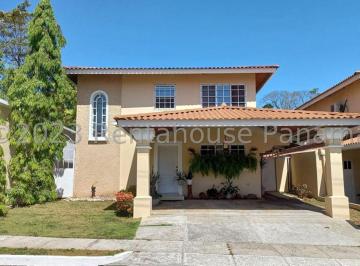 Casa de 3 habitaciones, San Miguelito · Casa de en Venta en Brisas de Golf Jack Ssm