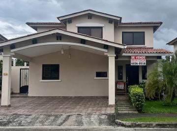 Casa de 3 habitaciones, La Chorrera · Vendo Hermosa Casa de 2 Pisos en Costa Verde Pines Hills