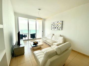 Apartamento · 121m² · 2 Recámaras · 1 Estacionamientos · Venta de Apartamento en PH White, Av Balboa
