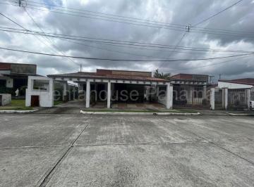 Casa de 3 habitaciones, Panamá · Venta de Casa en Las Cumbres