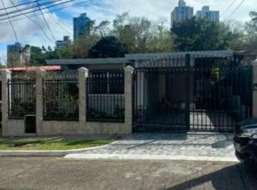Casa de 3 habitaciones, Panamá · Casa en Villa de Las Fuentes con Garita de Seguridad 24/7