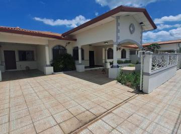 Casa de 4 habitaciones, David · Gran Oportunidad La Fontana David 4 Dorm.