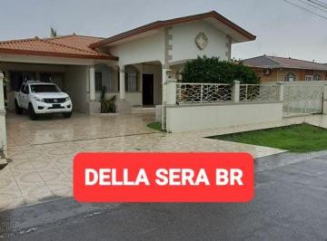 Casa de 5 habitaciones, David · La Fontana Casa de 624 m² de Terreno con 5 Recámaras en Venta en David
