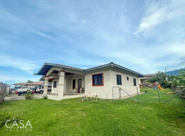 Casa de 3 habitaciones, Boquete · Excelente Casa en Venta en Alto Boquete - Lote en Esquina, a Solo 7 Minutos del Centro de Boquete