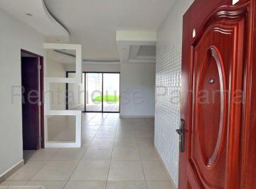 Casa de 3 habitaciones, San Miguelito · Casa en Brisas del Golf Sierra Nevada en Venta