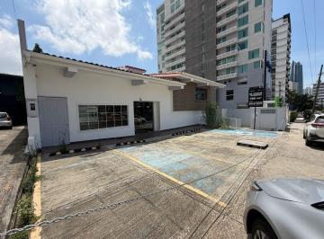 Casa · 850m² · 1 Recámara · 5 Estacionamientos · Alquiler de Casa Comercial | Rooftop y Area de Terraza, El Cangrejo