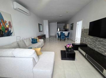 Apartamento de 1 habitación, Panamá · Alquiler Apartamento Amoblado de 104 m² en Av Balboa Amd