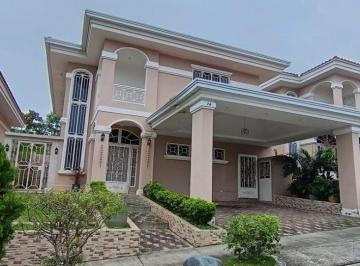 Casa de 3 habitaciones, San Miguelito · En Venta – Altos de Panamá – 3 Recámaras – 302 m²