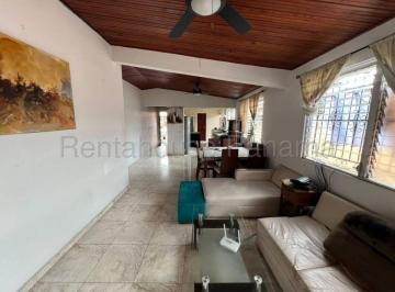 Casa de 8 habitaciones, Panamá · Venta de Casa Dúplex en Chanis Parque Lefevre | 297 m², 8 Rec.