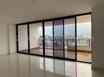 Apartamento de 3 habitaciones, Panamá · Alquiler de Hermoso Apartamento con Línea Blanca en PH Carreras Tower El Cangrejo | 201 m², 3 Rec.