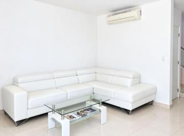 Casa de 3 habitaciones, Panamá · Venta Casa Versalles Amoblada