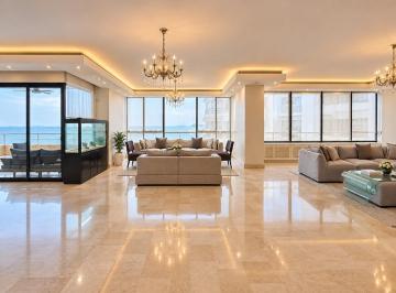Apartamento · 525m² · 5 Recámaras · 4 Estacionamientos · Punta del Sol - Punta Paitilla - Lujoso Apartamento con Vista Al Mar