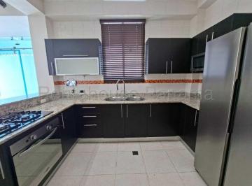 Casa de 3 habitaciones, Panamá · Alquiler Casa de 175 m² en La Alameda Amd