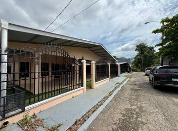 Casa de 4 habitaciones, Panamá · Se Alquila de 4 Recamaras en Llano Bonito