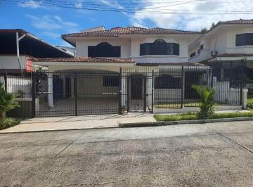 Casa de 3 habitaciones, Panamá · Venta de Casa en La Alameda