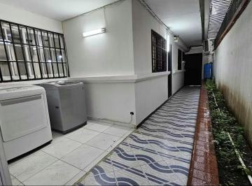 Casa de 3 habitaciones, Panamá · Venta de Casa en La Alameda
