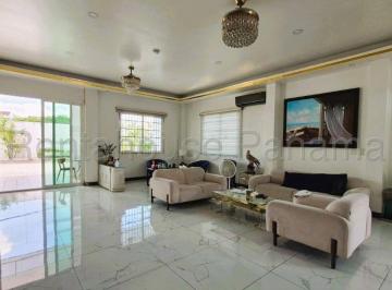Casa de 4 habitaciones, Panamá · Vendo Casa de 390 m² en Altos de Panama Horizontes II 27 - 2285srz