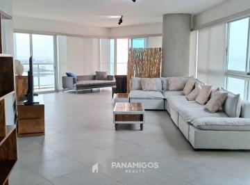 Apartamento · 218m² · 2 Recámaras · 1 Estacionamientos · Apartamento con Vista Al Mar en Alquiler en PH Yacht Club