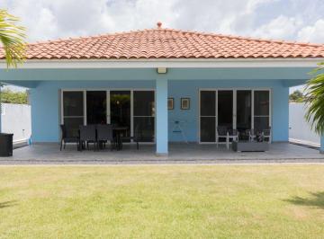Casa de 2 habitaciones, San Carlos · Casa de Dos Recámaras con Simulador de Golf en Venta en San Carlos