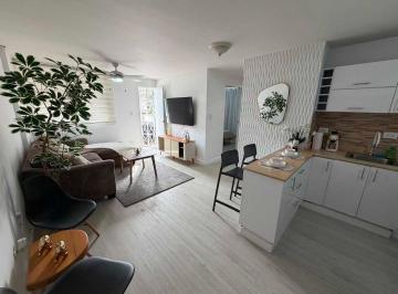 Apartamento · 69m² · 2 Recámaras · 1 Estacionamientos · ¡Atención Inversionistas! Apto. Reformado y Amoblado A. a