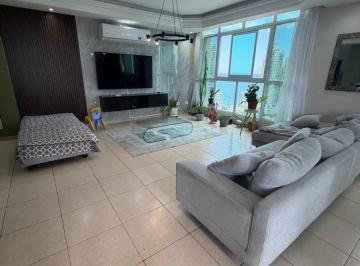 Apartamento de 4 habitaciones, Panamá · Penthouse Amoblado con Terraza y Vista Al Mar