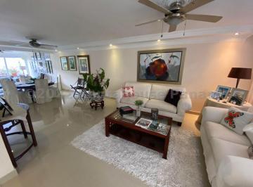 Casa de 3 habitaciones, Panamá · Casa en Altos de Panama en Venta