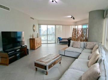 Apartamento de 2 habitaciones, Panamá · Yacht Club. Vista Al Mar. 218 m 2r 2b Amoblado $3800