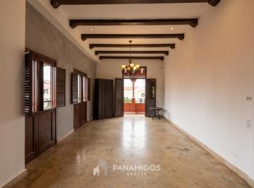Apartamento · 108m² · 2 Recámaras · 1 Estacionamientos · Apartamento en Alquiler en Hotel Colón - Casco Antiguo