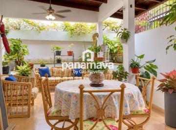 Casa de 5 habitaciones, Panamá · Venta Casa Hato Pintado