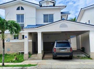 Casa de 4 habitaciones, Arraiján · Alquiler Casa Frente Al Mar Lb 204 m² Arraijan Playa Dorada Cp