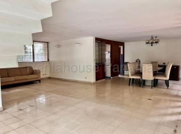 Casa de 3 habitaciones, Panamá · Vendo Casa de 241 m² en Loma Alegre Loma Alegre 27 - 2358srz