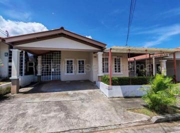 Casa de 3 habitaciones, La Chorrera · Casa de 146 m² con 3 Recámaras en Alquiler en Costa Verde