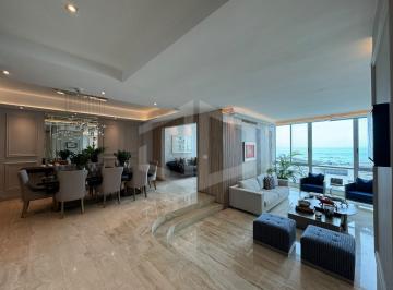 Apartamento · 292m² · 4 Recámaras · 3 Estacionamientos · Amplio Apartamento Remodelado en Venta en Blue Bahía, Punta Pacífica