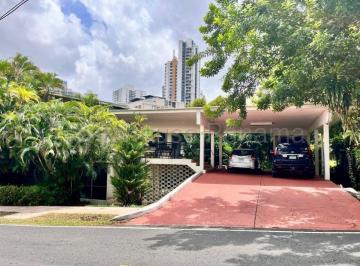Casa de 3 habitaciones, Panamá · Vendo Casa Glamorosa en Loma Alegre, Altos del Golf 27 - 2358gg
