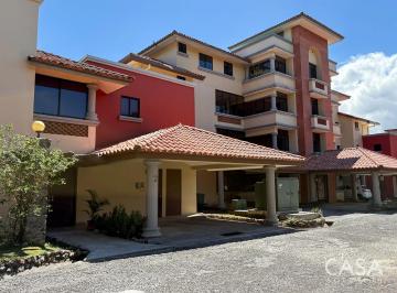 Apartamento de 3 habitaciones, Boquete · Townhouse Amueblado con Vistas a Las Montañas en Alquiler en Boquete Country Club, Boquete, Chiriquí