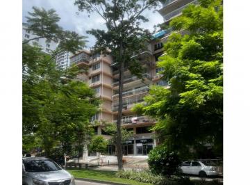 Apartamento de 3 habitaciones, Panamá · 3 Rec Via Argentina | un Estacionamiento | 200 m