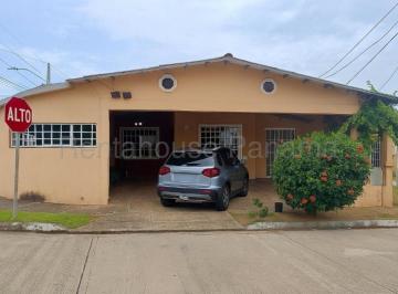 Casa de 3 habitaciones, La Chorrera · Alquiler de Casa Esquina en Chorrera