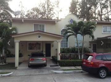 Casa de 3 habitaciones, Arraiján · Venta de Casa en Villa del Pinar, Arraiján