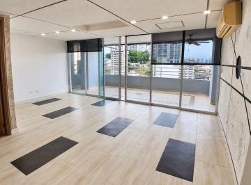 Apartamento de 3 habitaciones, Panamá · Venta de Apartamento en Bethania, PH Golden Boulevard, 204 m²