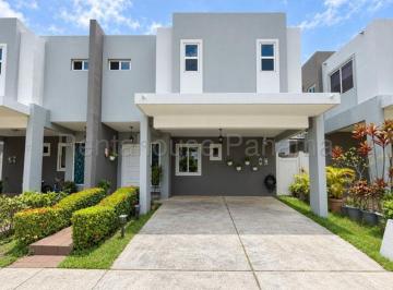 Casa de 3 habitaciones, Panamá · Casa en Venta en Paseo del Norte