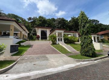 Casa de 4 habitaciones, Panamá · Se Alquila Camino de Cruces 840 m² de Terreno $4,600