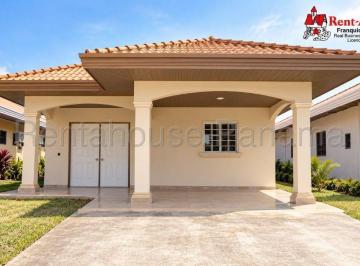 Casa de 3 habitaciones, Los Santos · Venta de Casa en La Villa de Los Santos Abs