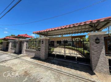 Casa de 3 habitaciones, David · Casa Familiar de 3 Habitaciones en Venta o en Alquiler en Acuario, La Riviera, David, Chiriquí