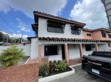 Casa de 4 habitaciones, Panamá · Casa Duplex en Venta San Francisco 27 Mm²489